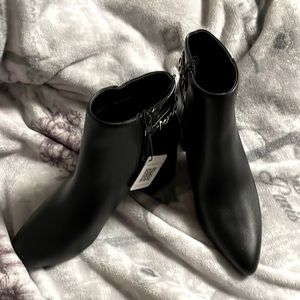 Aerosoles Chained Croc heeled ankle boots brand new